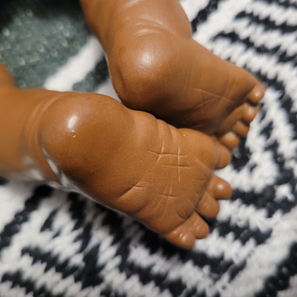 Doll Newborn Baby Girl Anatomically Correct  African American Hospital Blue Eyes - Picture 5 of 16
